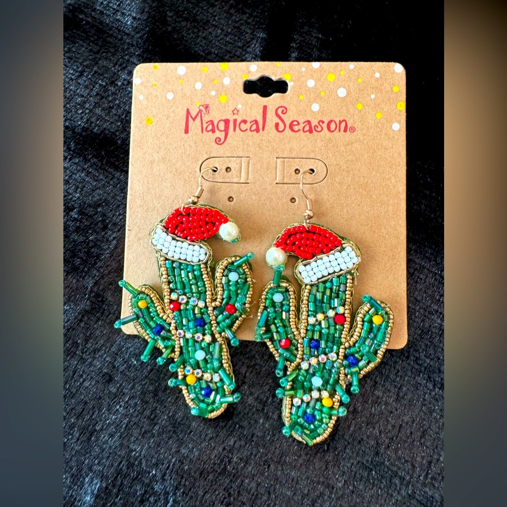 Beaded Cactus Christmas Holiday Earrings NWT